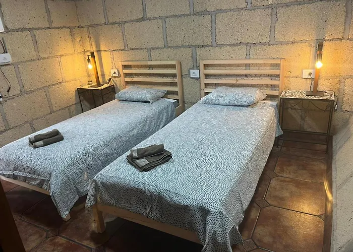 Villa Abona Cave House *